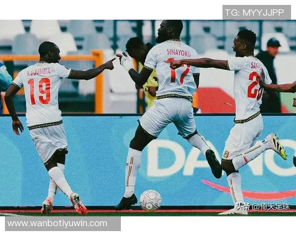 姆巴耶与萨尔携手出战塞内加尔年轻力量再添新星 姆巴耶与萨尔携手出战塞内加尔年轻力量再添新星